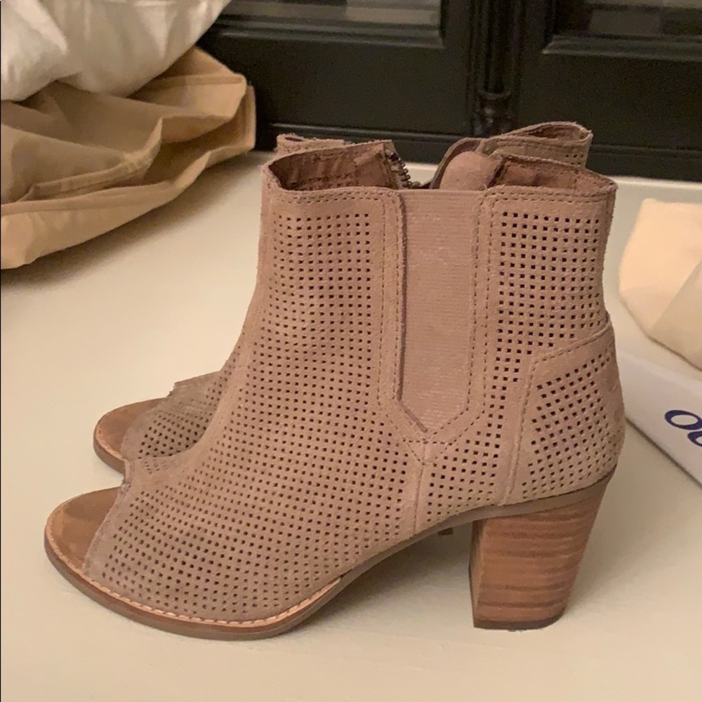 Toms Open toe bootie